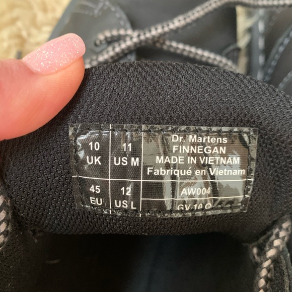 Black Men’s Dr. Martens - Picture 8 of 10